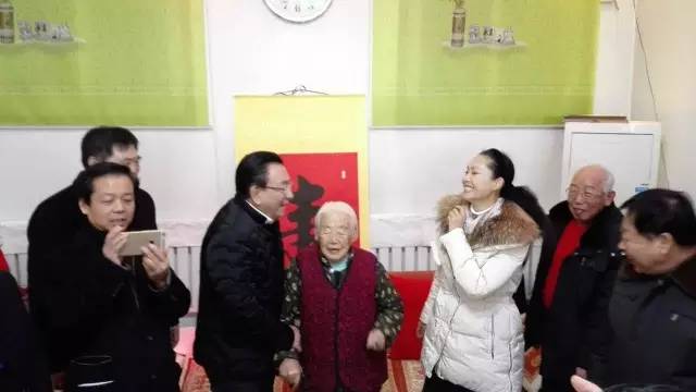 中视艺宣首届“北京农民春晚”携手多名艺术家慰问留民营长寿村民 -1